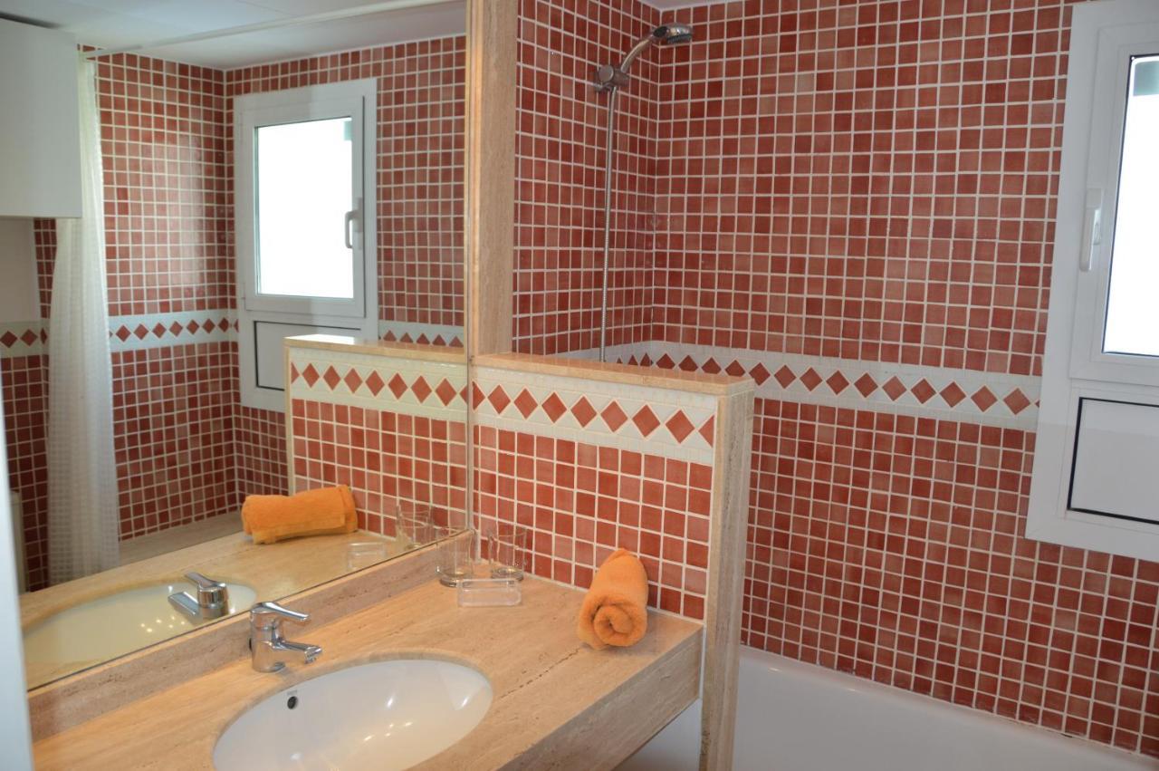 Apartamentos Las Brisas ลาเอสตาร์ติต ภายนอก รูปภาพ