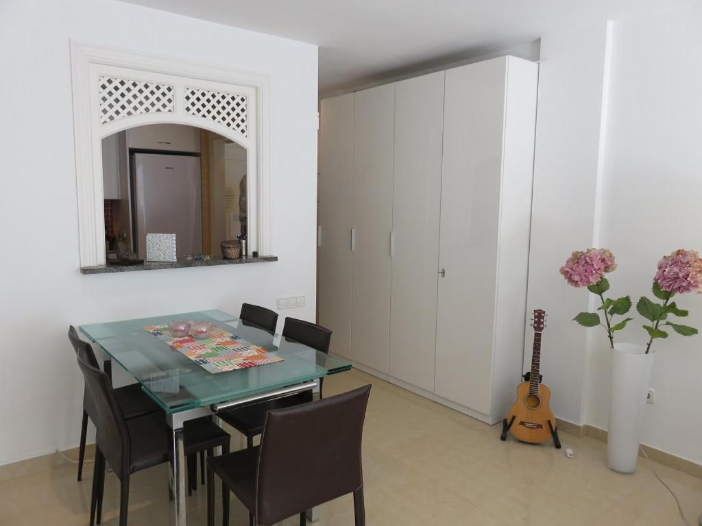 Apartamentos Las Brisas ลาเอสตาร์ติต ภายนอก รูปภาพ